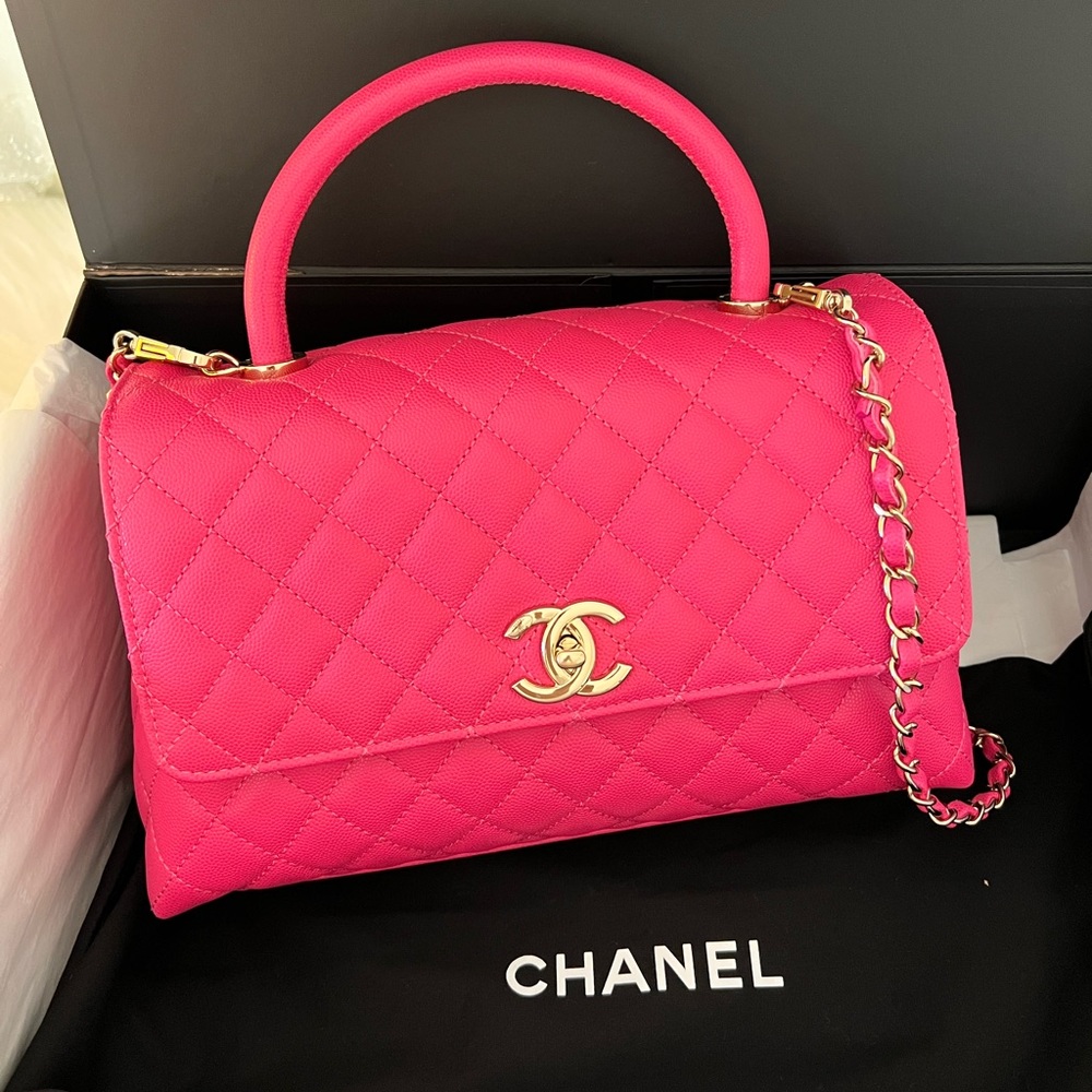 ❌sold❌CHANEL top handle medium size